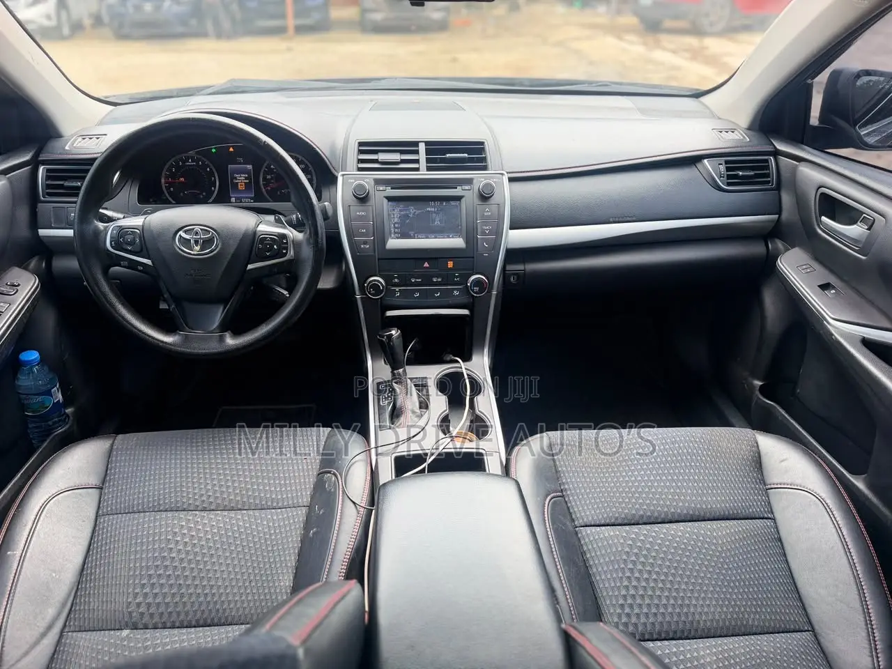 Toyota Camry SE 4dr Sedan (2.5L 4cyl 6A) 2015 Gray