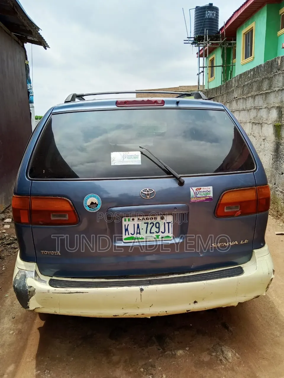Toyota Sienna 2000 Blue