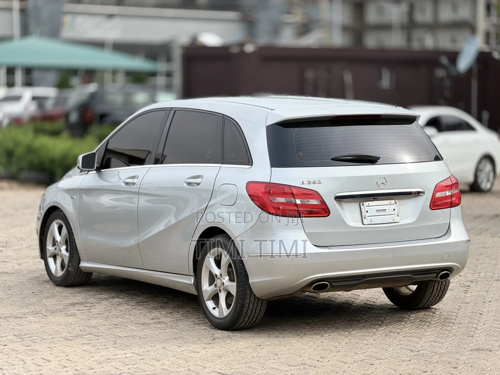 Mercedes-Benz B-Class B250 Petrol 2015 Silver