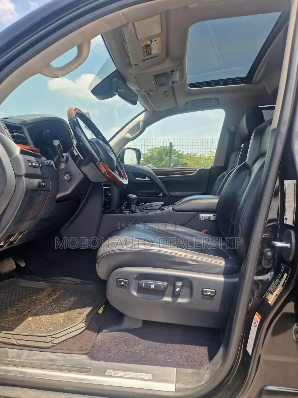 Lexus LX 2017 Black