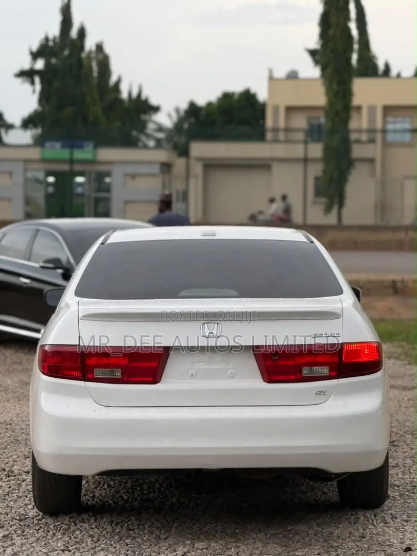 Honda Accord 2004 White