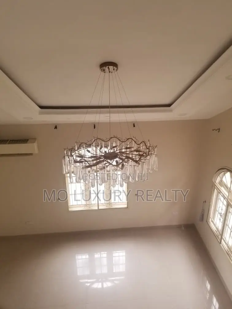 4bdrm Duplex in Lekki Phase 1 for rent