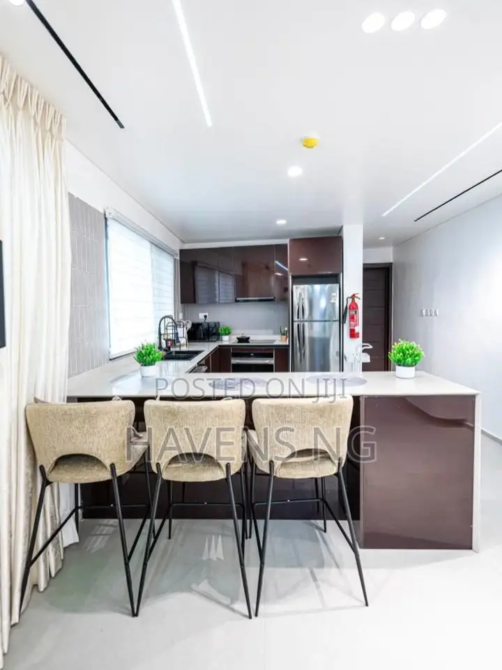 Luxury 1-Bedroom Waterfront Apartment