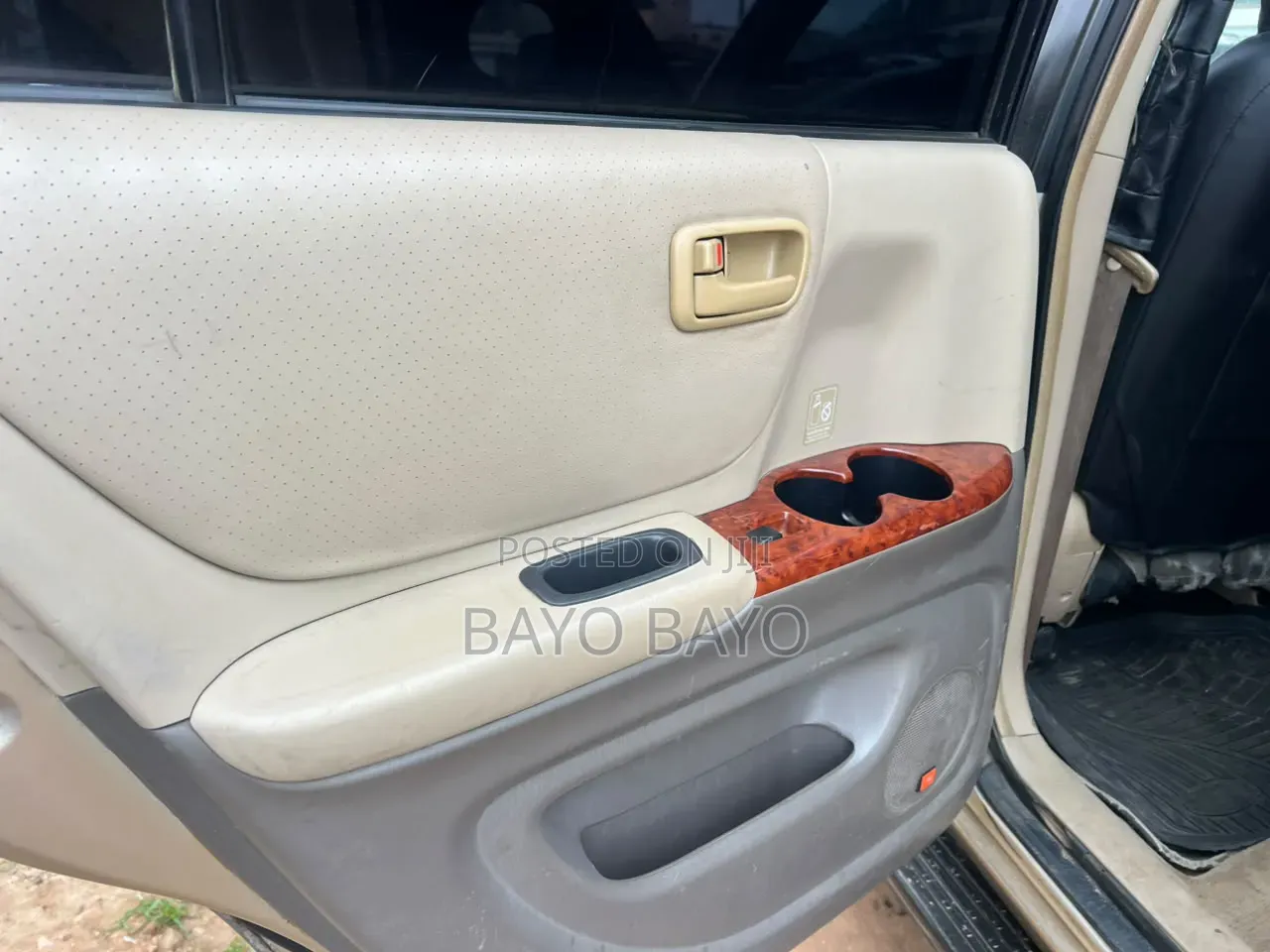 Toyota Highlander 2004 Gold