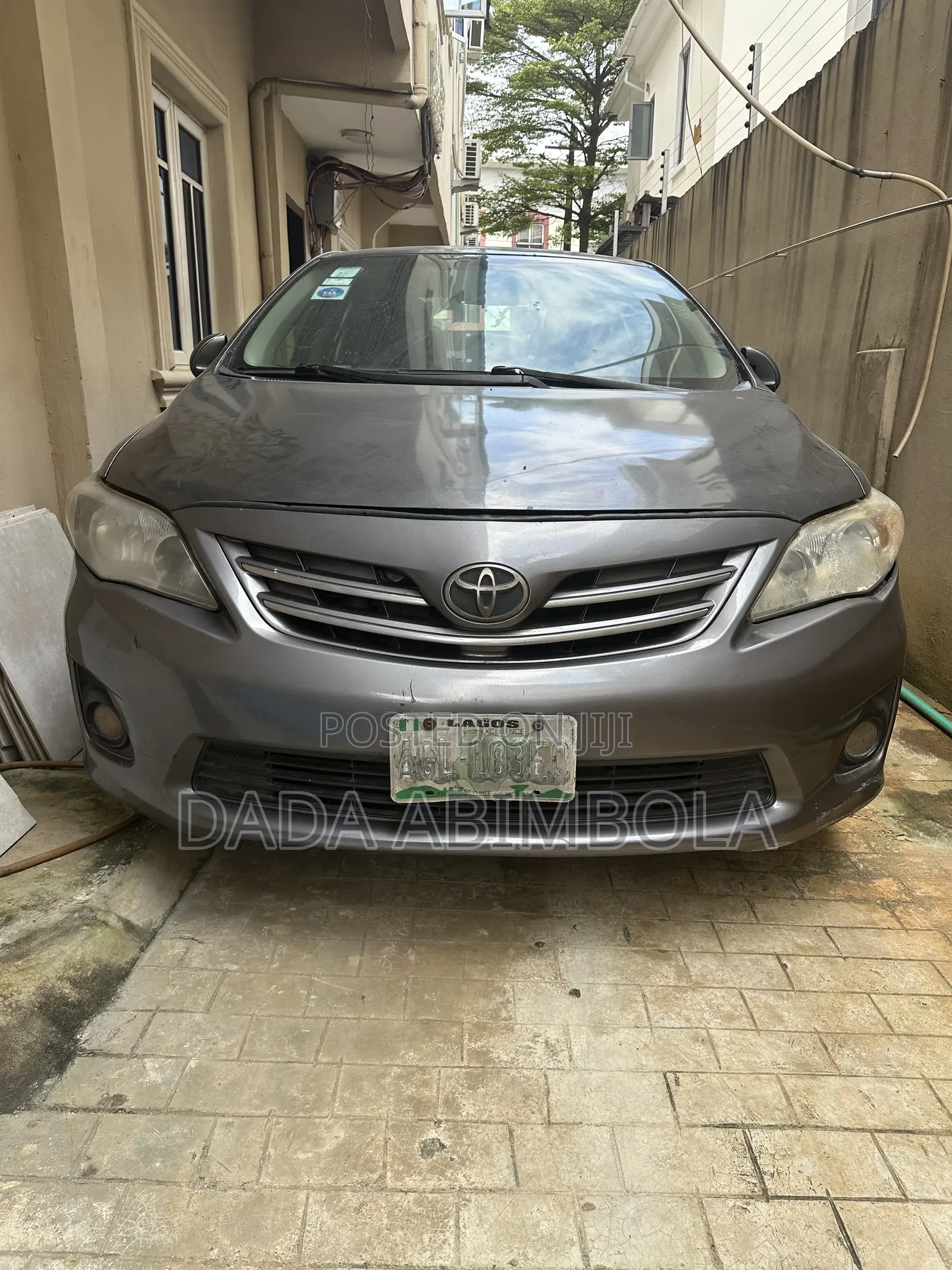 Toyota Corolla LE 4dr Sedan (1.8L 4cyl 4A) 2010 Gray