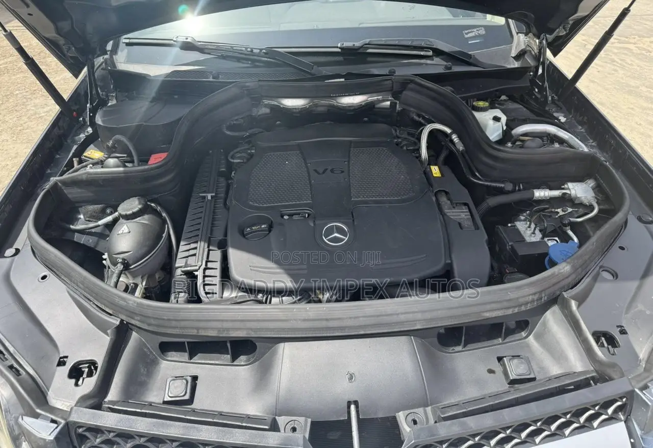 Mercedes-Benz GLK-Class 350 2014 Gray