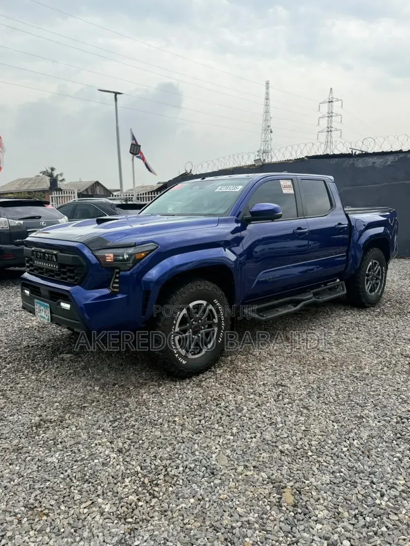 Toyota Tacoma 2025 Blue