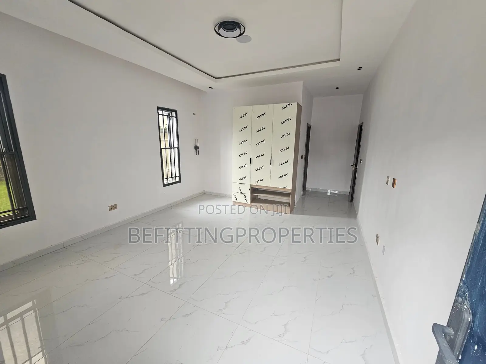 4bdrm Apartment in Ikeja GRA for sale