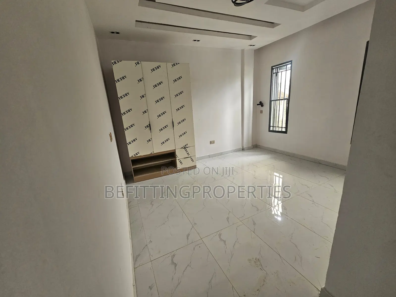 4bdrm Apartment in Ikeja GRA for sale