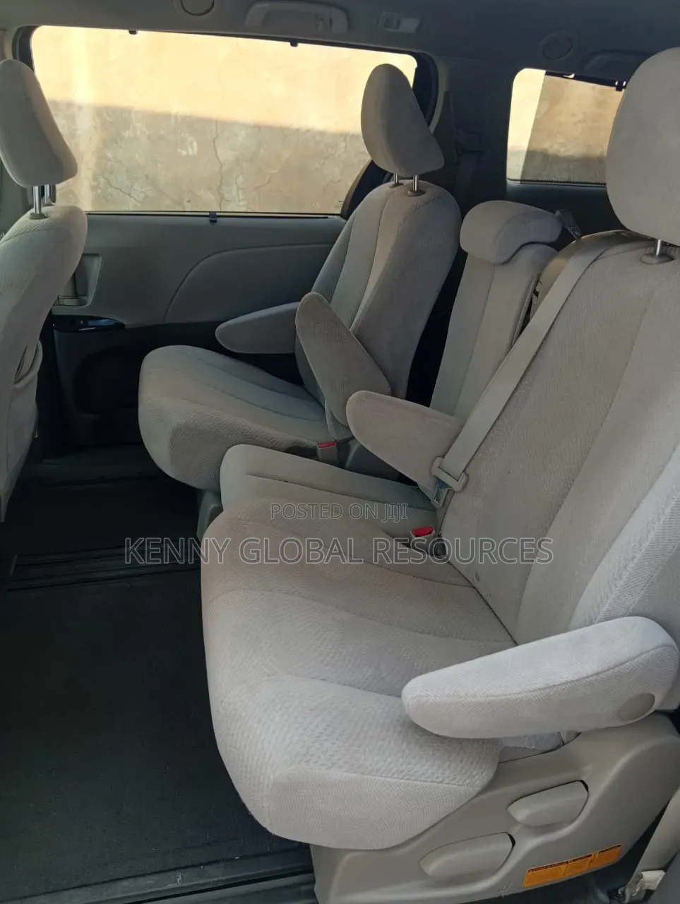 Toyota Sienna 2013 Green