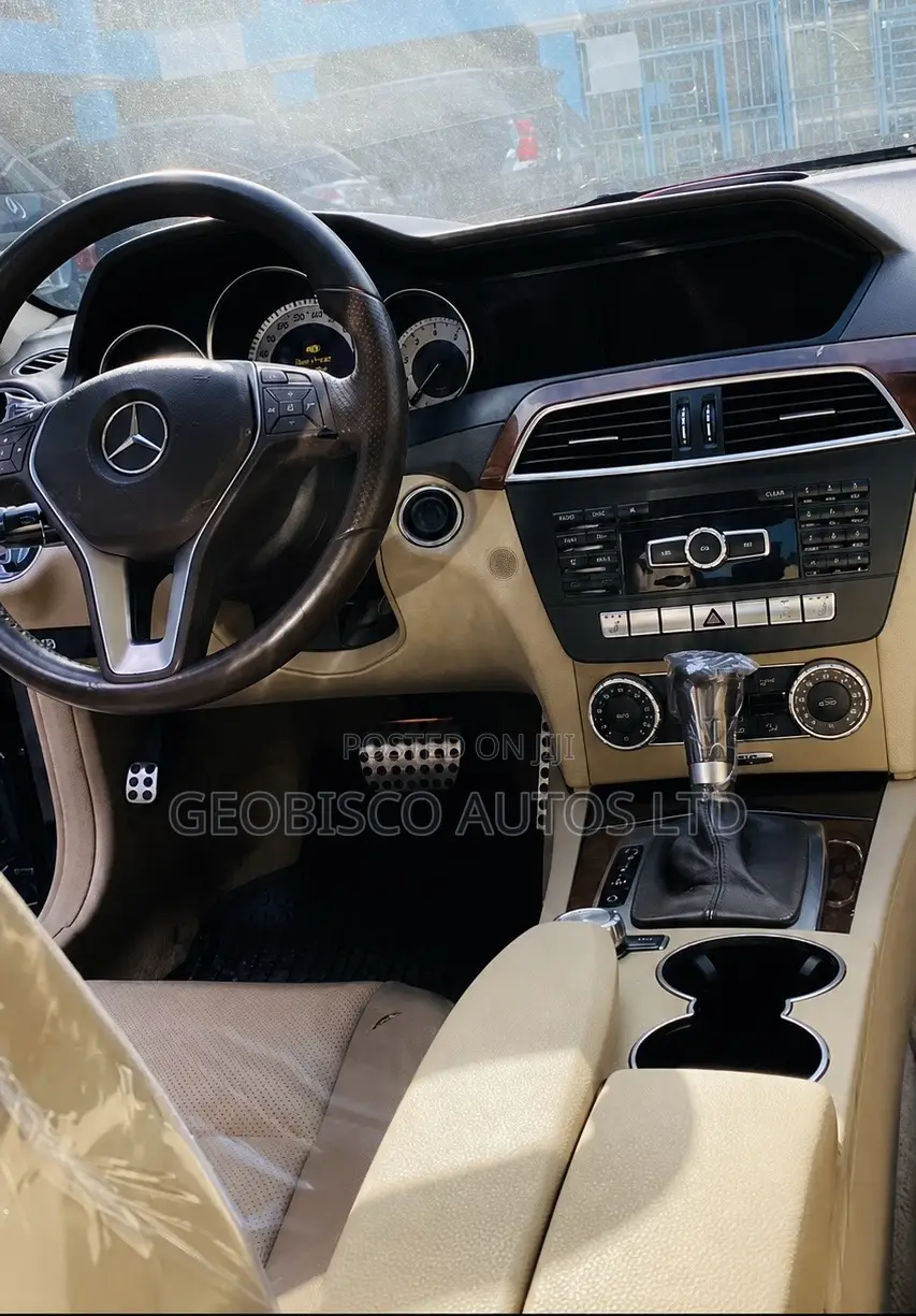 Mercedes-Benz C300 Luxury 4Matic Sedan AWD (3.0L 6cyl 7A) 2012 Blue