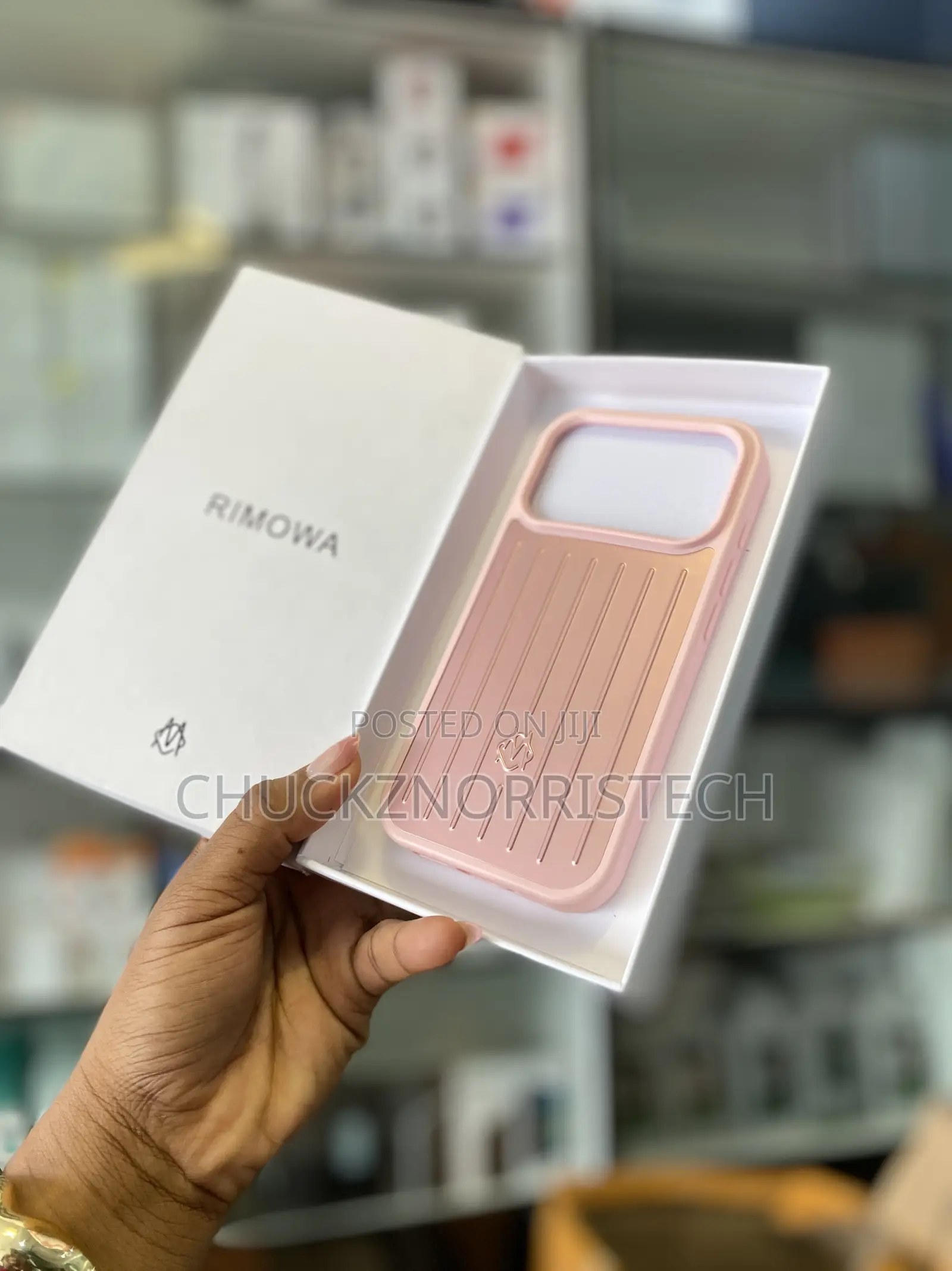 Rimowa Case 17 Pro Pink