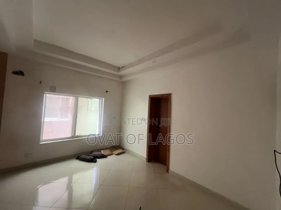 3bdrm Apartment in Ikate for rent
