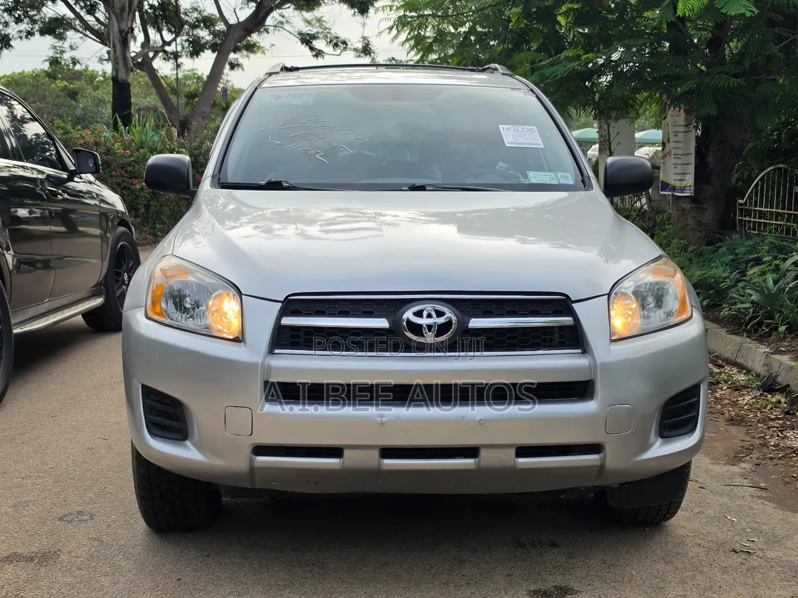 Toyota RAV4 2010 Silver