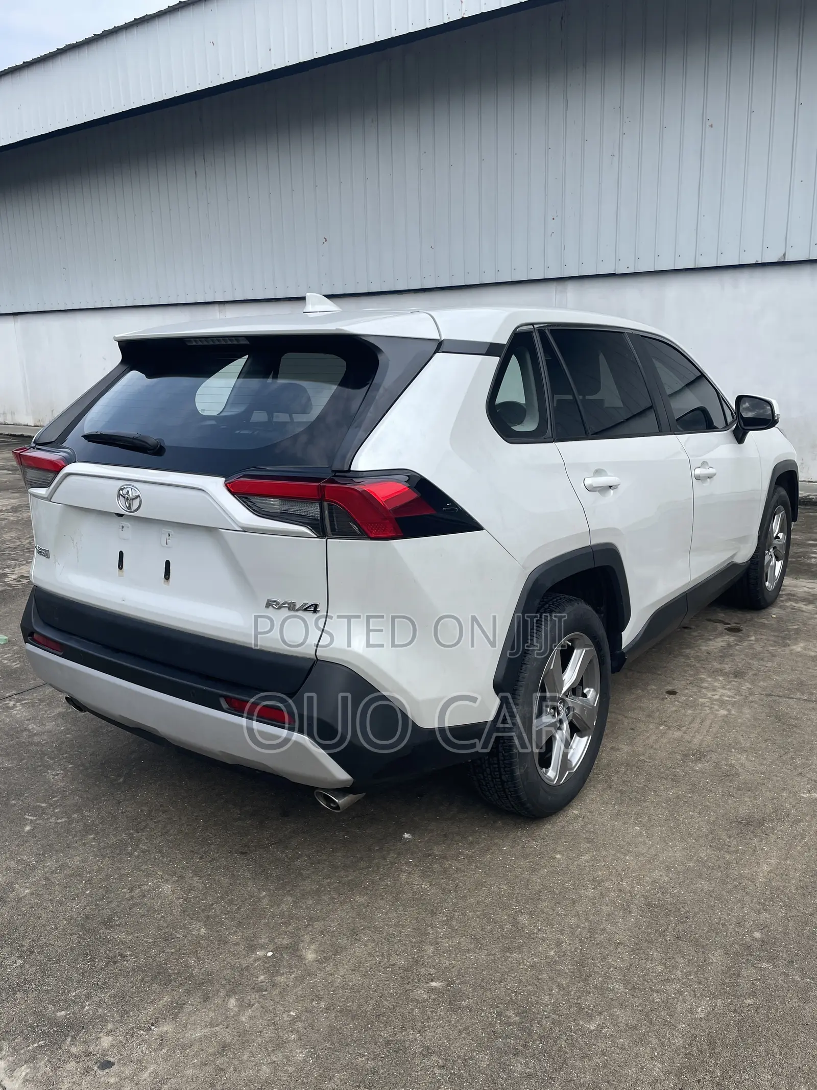 Toyota RAV4 2023 White