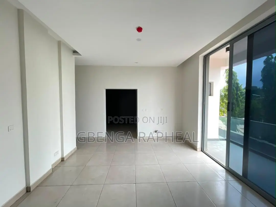 3bdrm Apartment in Gra for rent