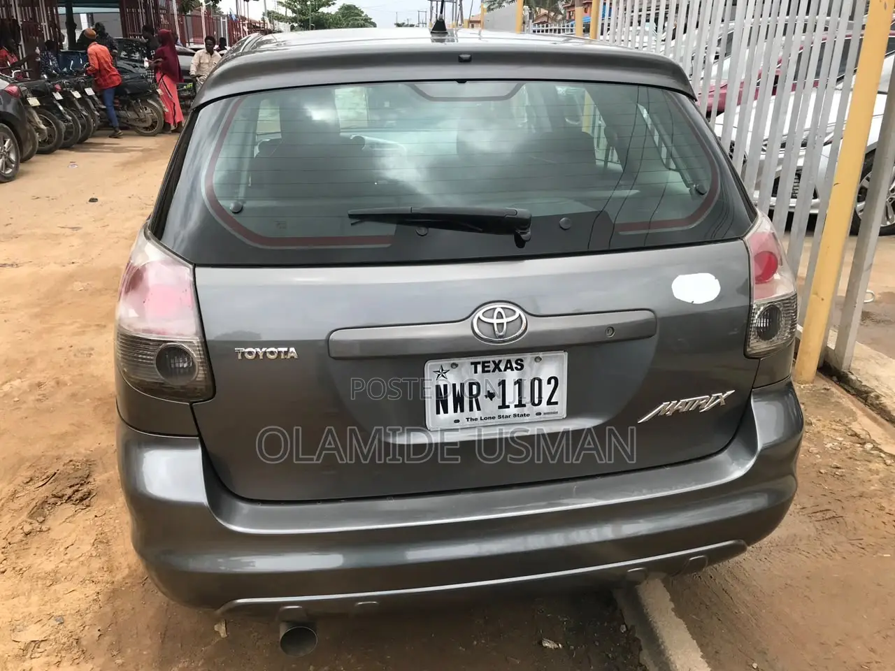 Toyota Matrix Hatchback AWD (1.8L 4cyl 4A) 2006 Gray