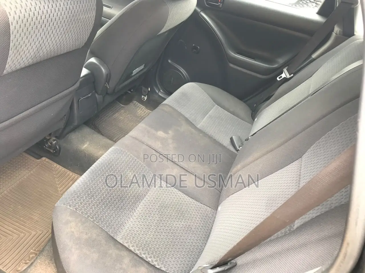 Toyota Matrix Hatchback AWD (1.8L 4cyl 4A) 2006 Gray