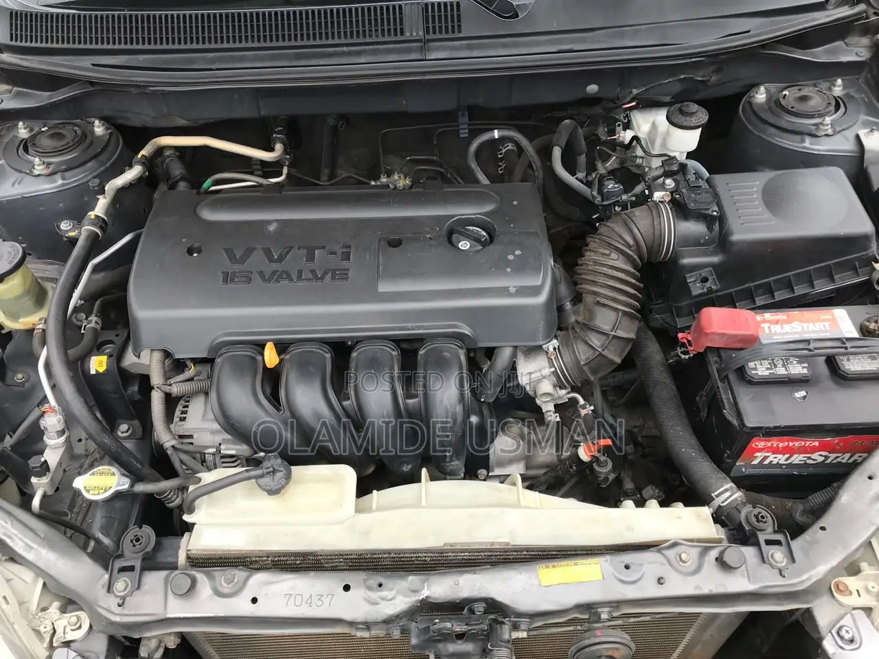 Toyota Matrix Hatchback AWD (1.8L 4cyl 4A) 2006 Gray