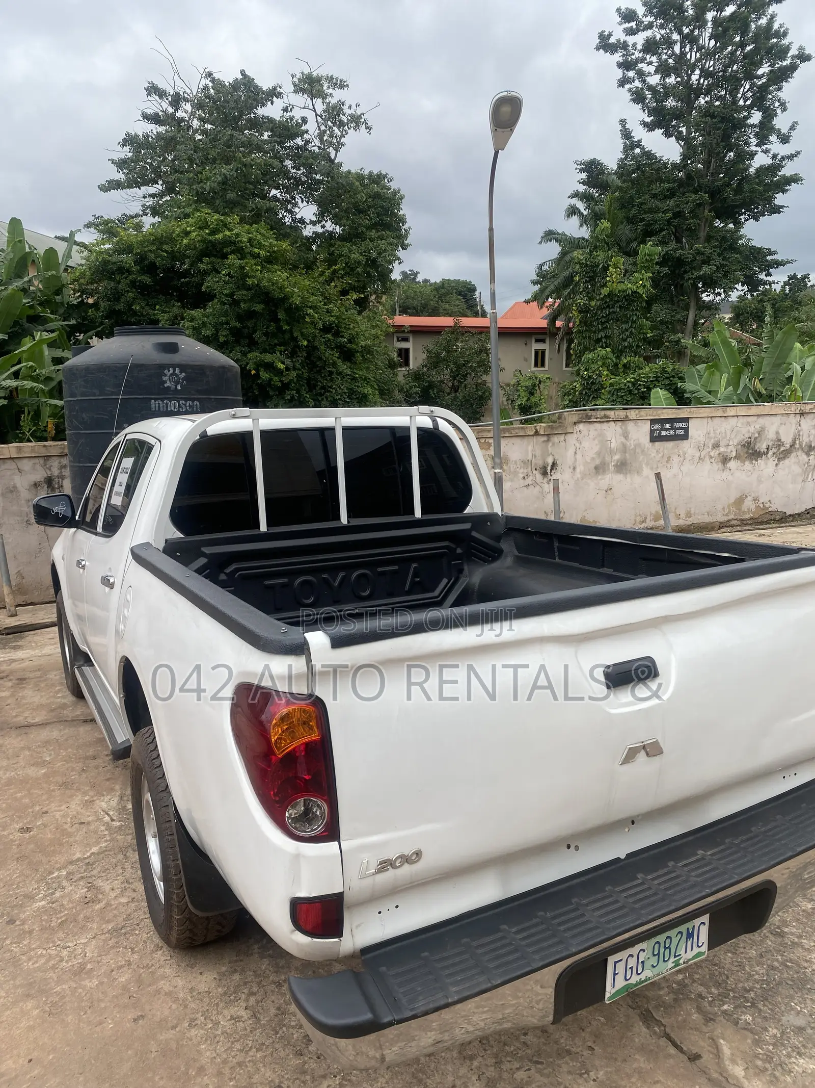 Mitsubishi L200 2012 White