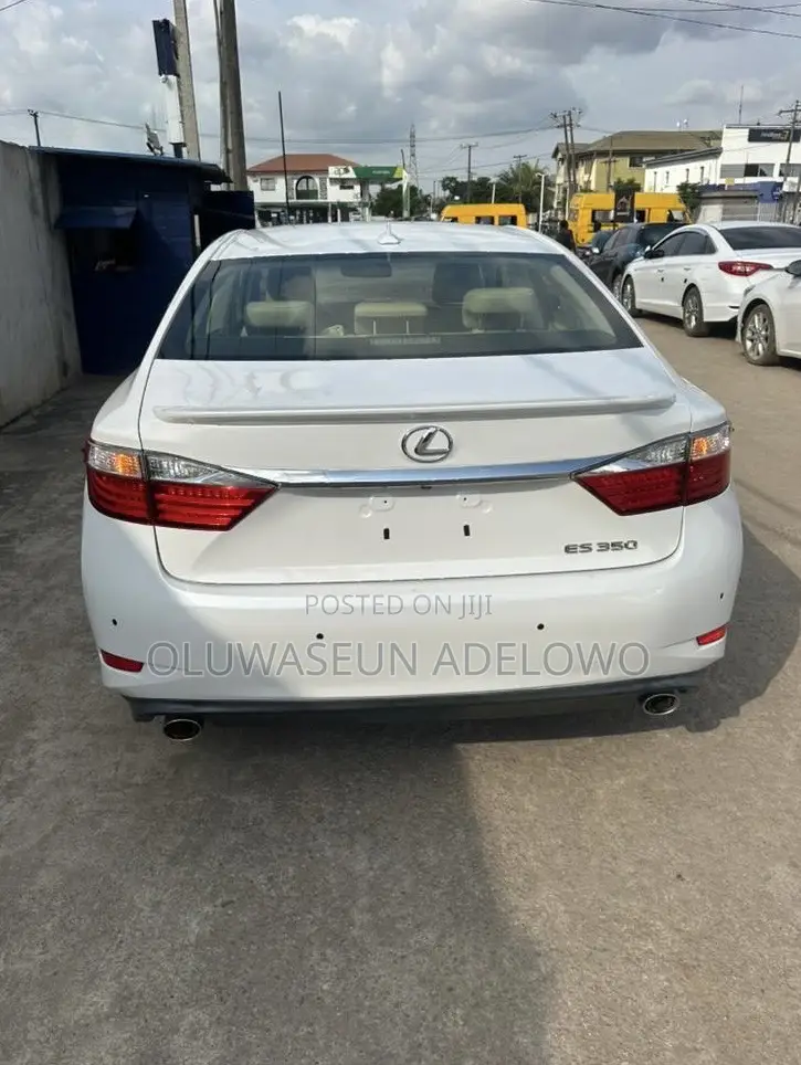 Lexus ES 350 FWD 2014 White
