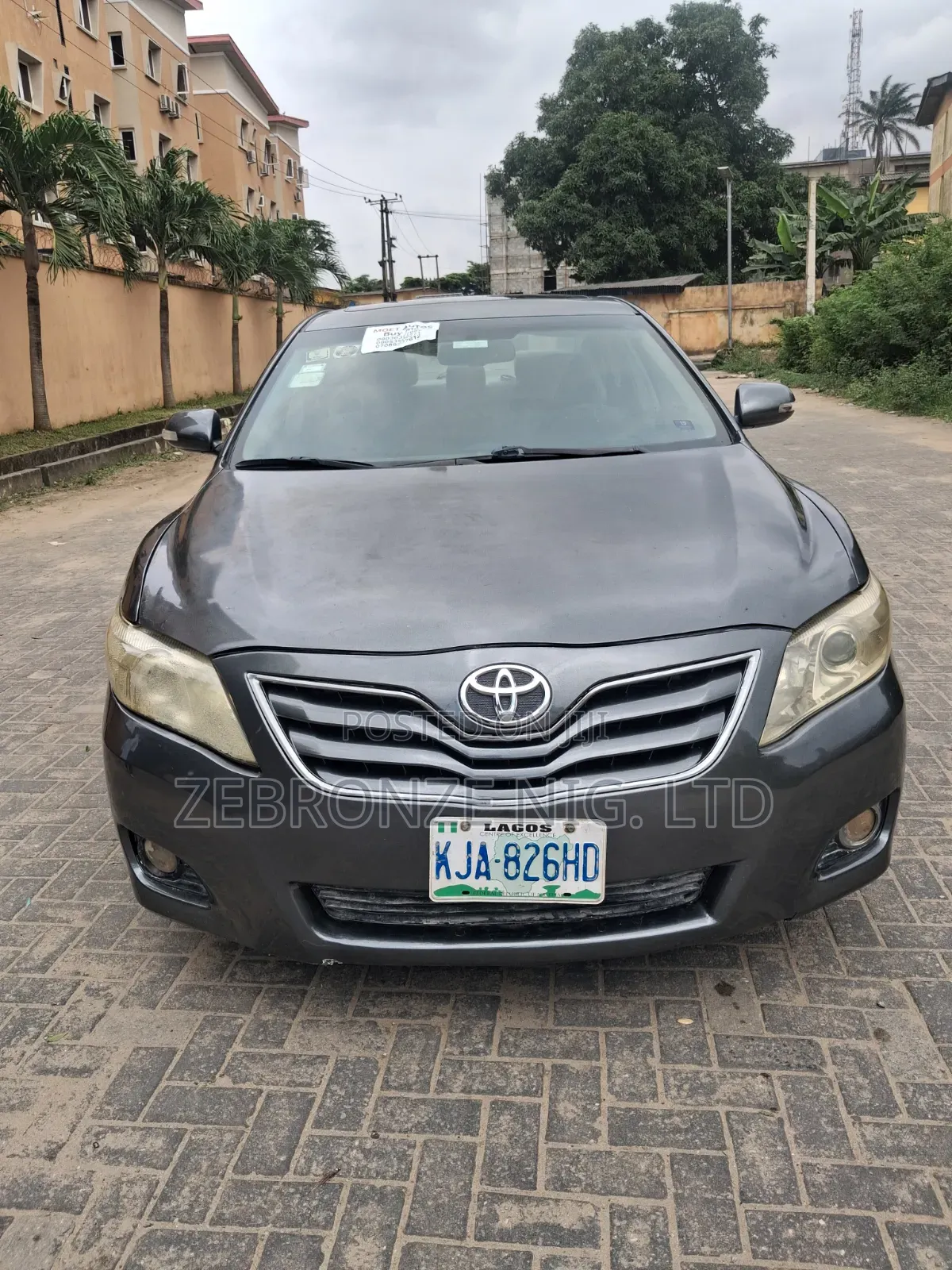 Toyota Camry 2011 Gray
