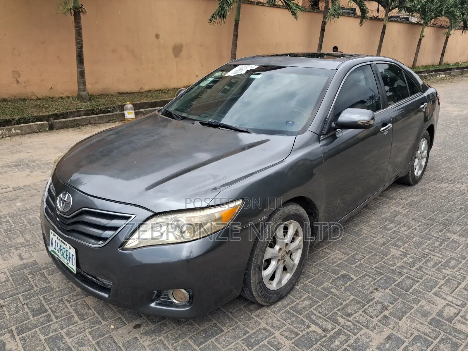 Toyota Camry 2011 Gray