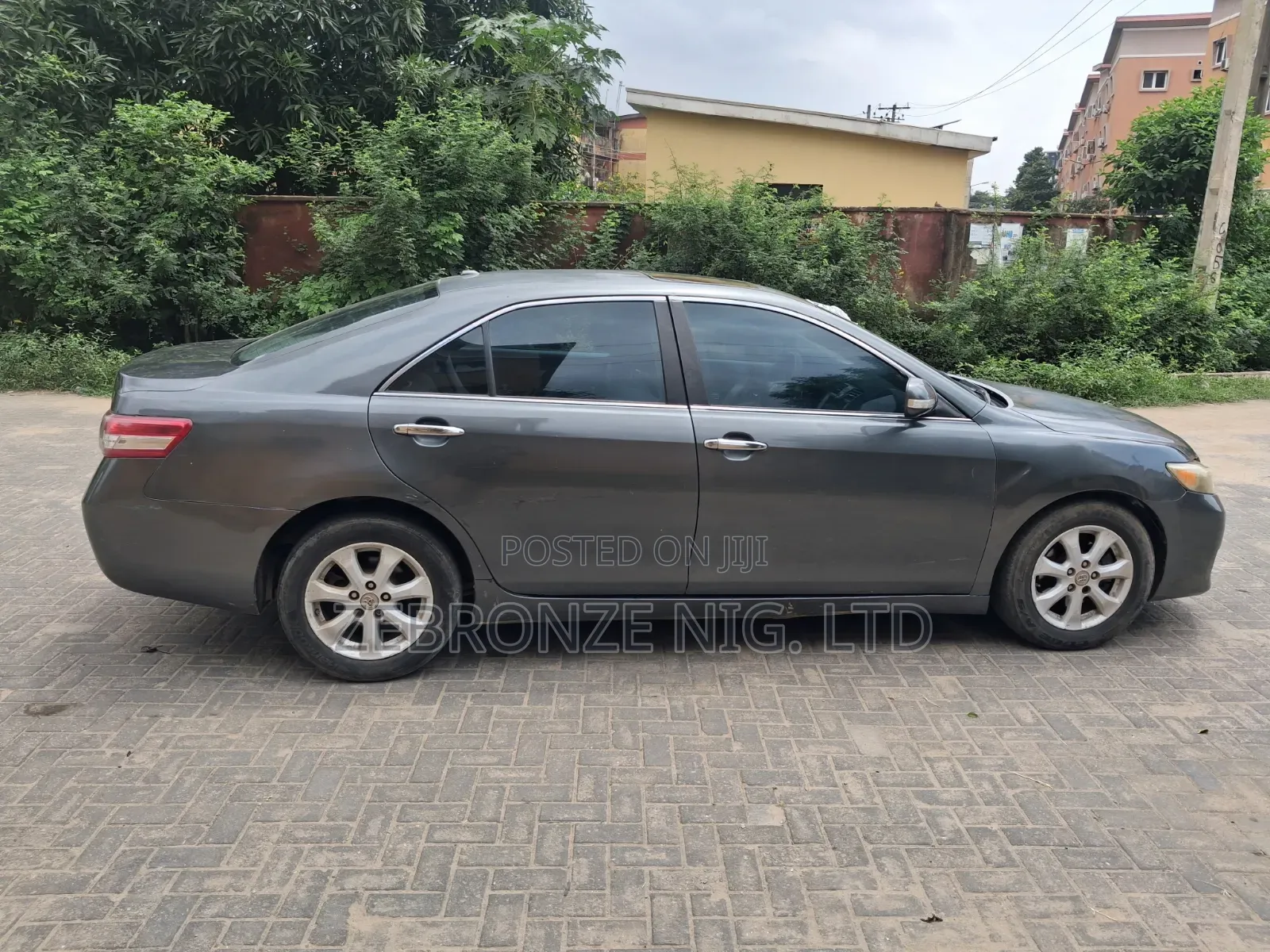 Toyota Camry 2011 Gray