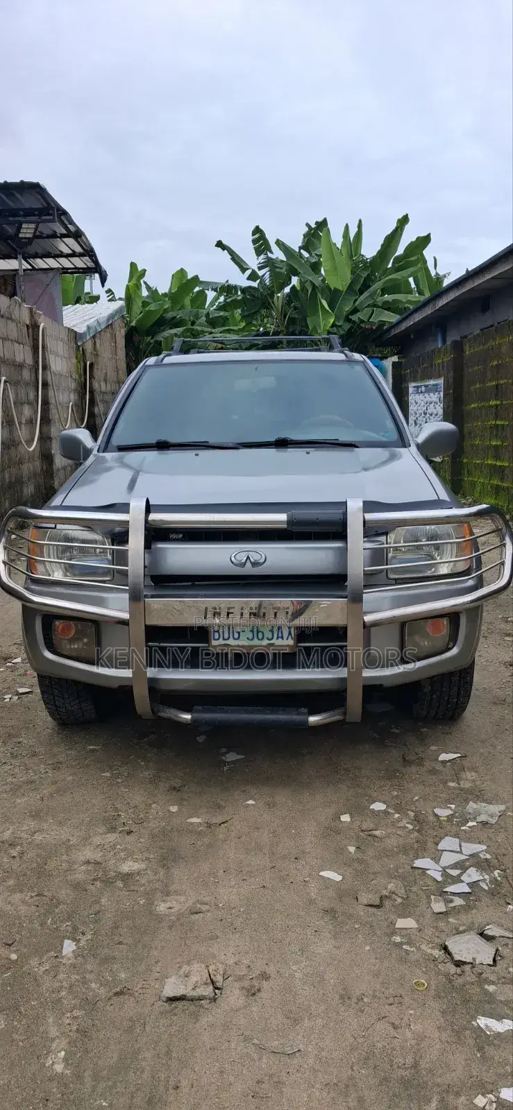 Infiniti QX4 2002 Silver
