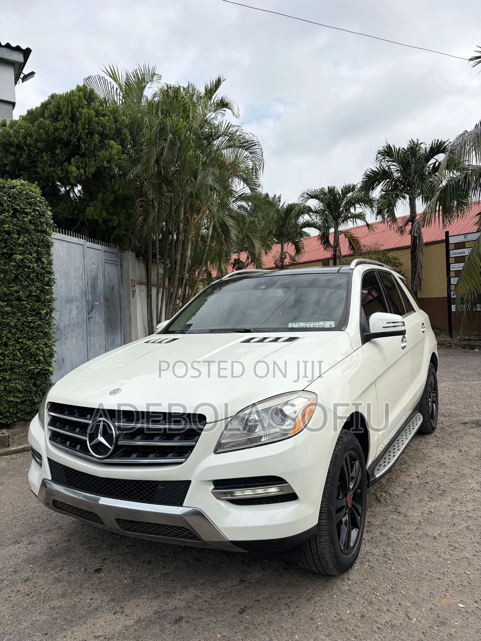 Mercedes-Benz M Class ML350 4MATIC 4dr SUV AWD (3.5L 6cyl 7A) 2014