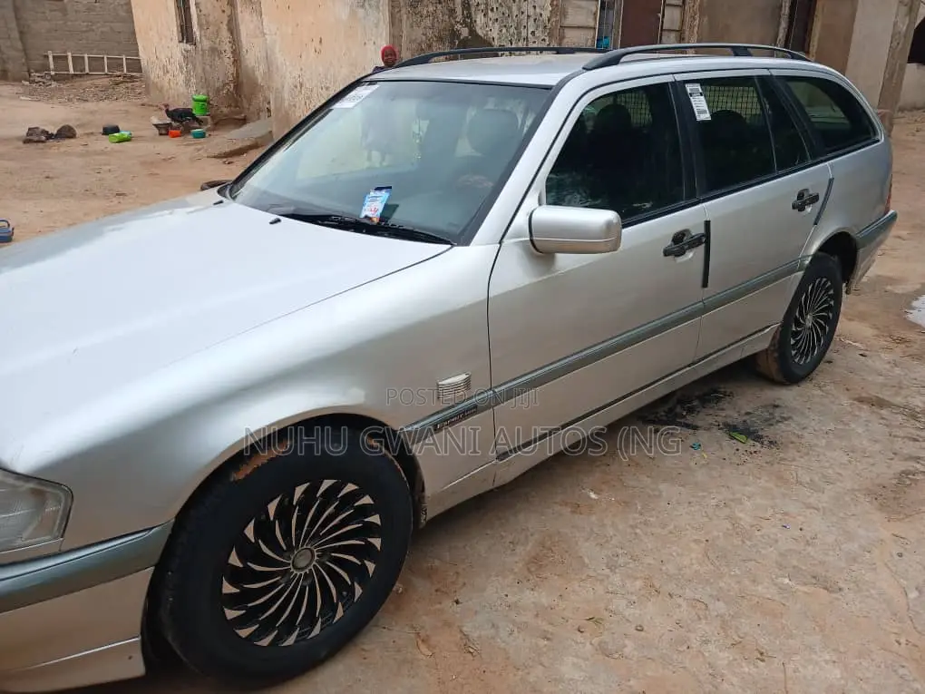 Mercedes-Benz C180 2002 Silver