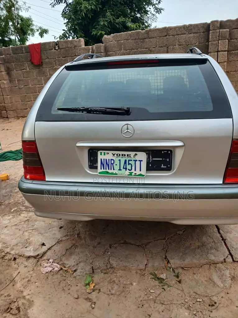 Mercedes-Benz C180 2002 Silver