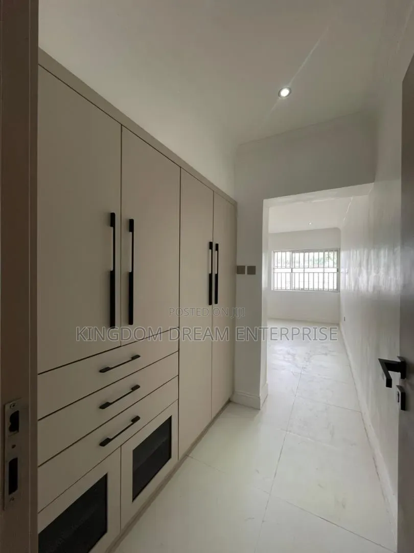 3bdrm Apartment in Off Bourdilon, Bourdillon for rent