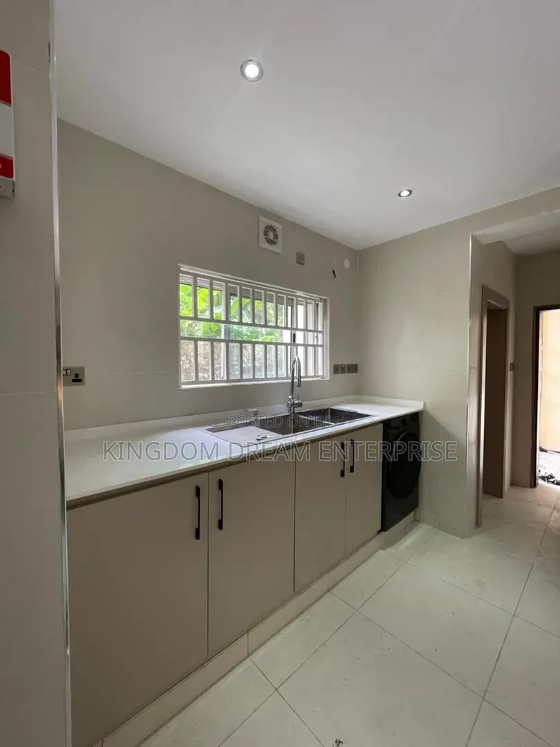 3bdrm Apartment in Off Bourdilon, Bourdillon for rent