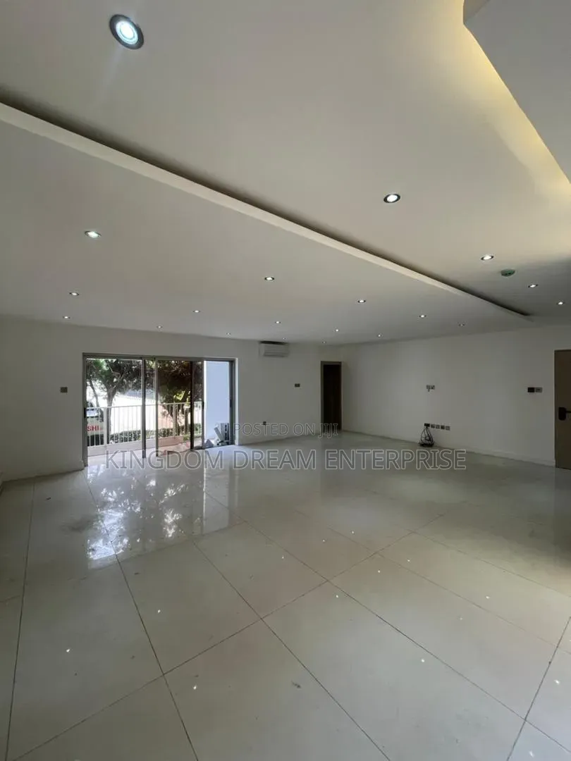3bdrm Apartment in Off Bourdilon, Bourdillon for rent