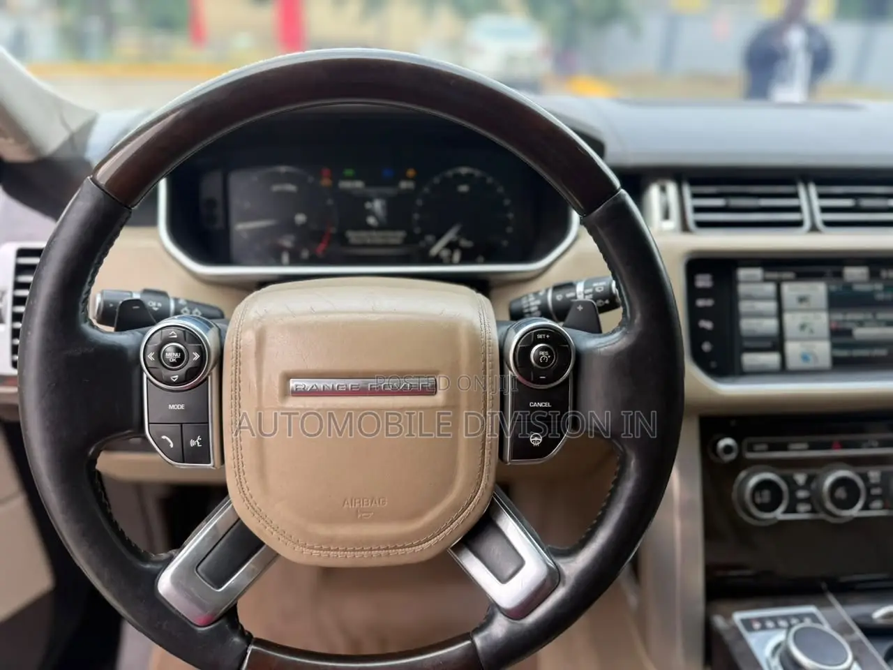 Land Rover Range Rover Vogue 2015 Black