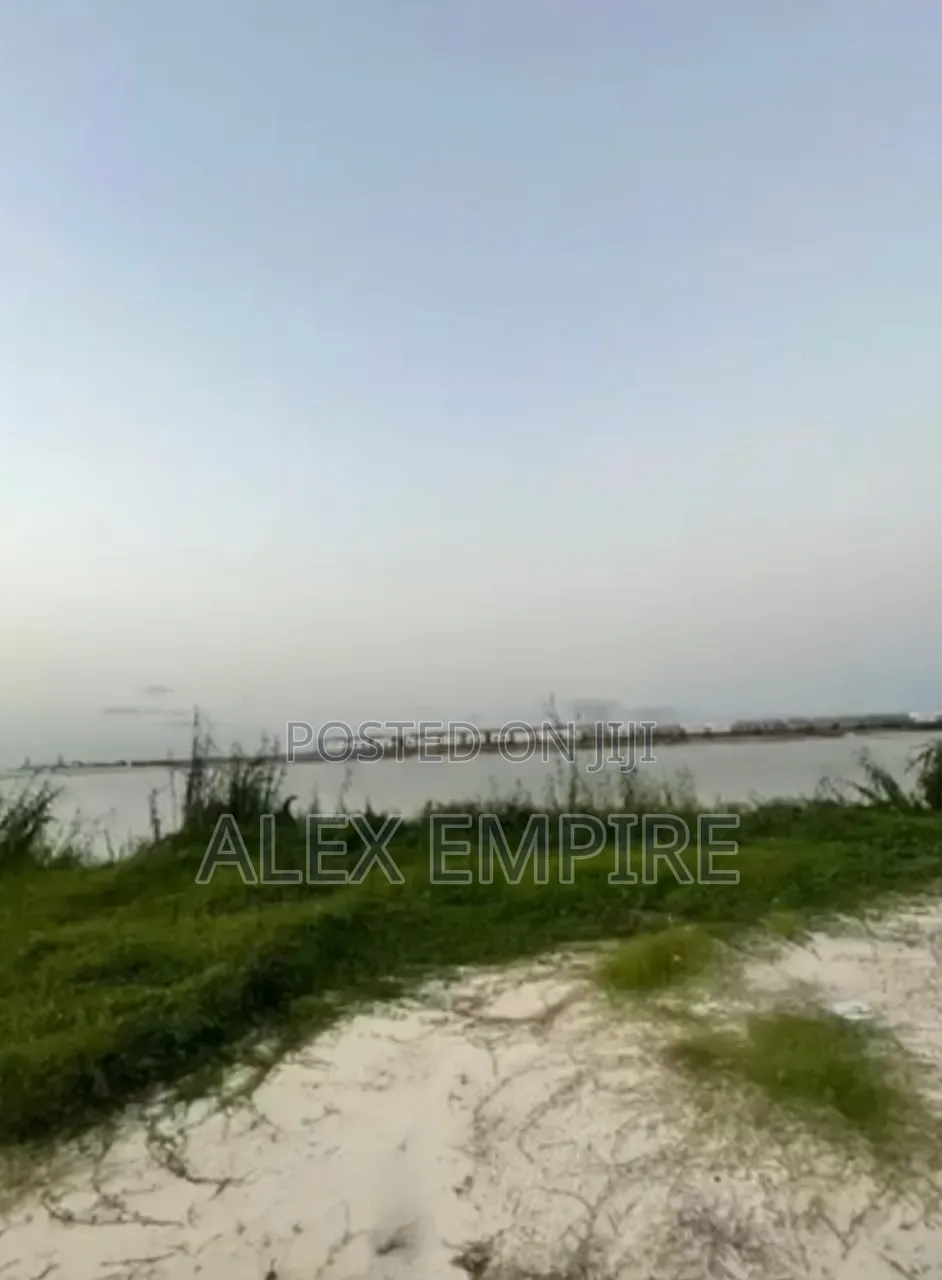 Waterfront Bareland for Sale in Lekki Phase 1