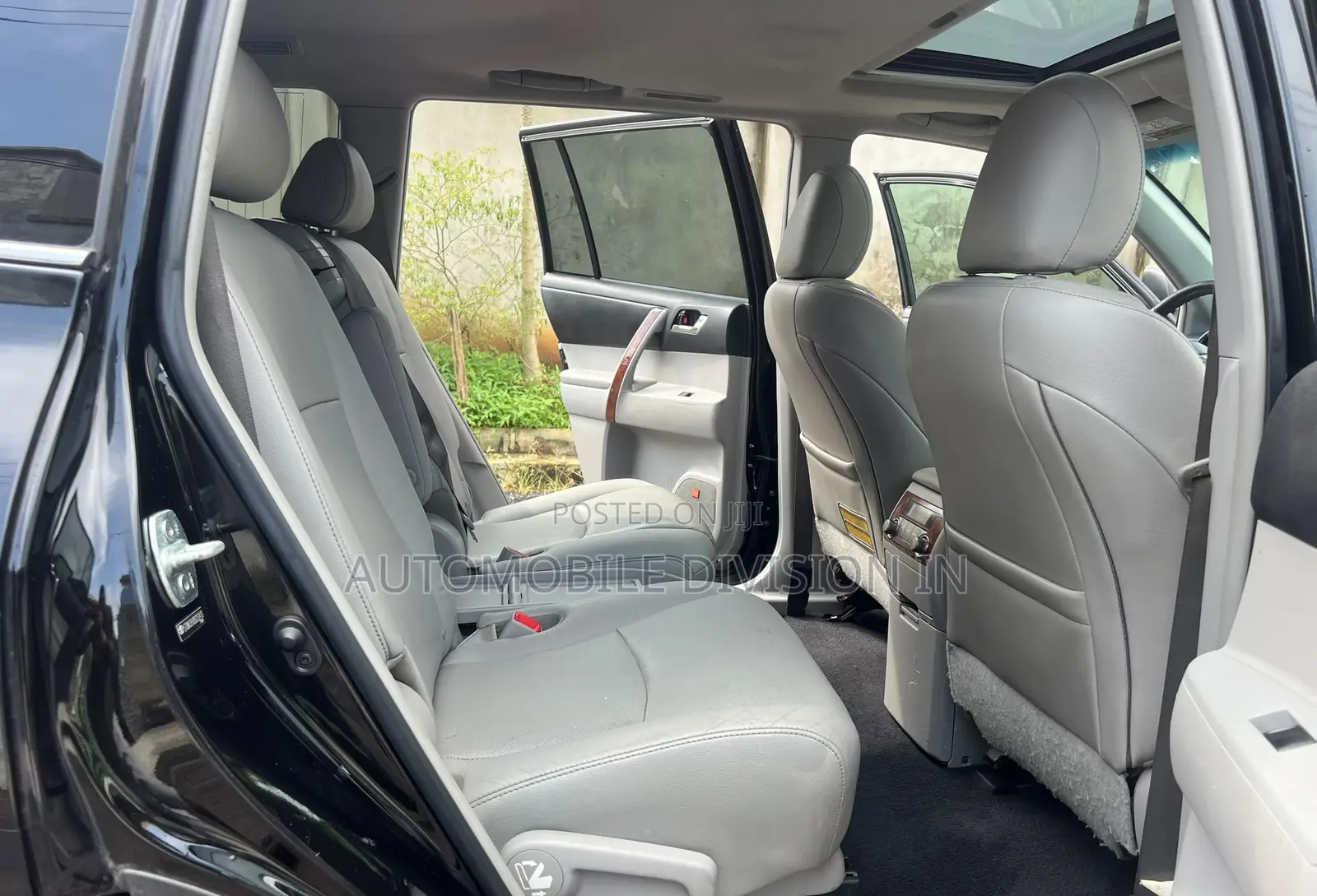 Toyota Highlander Limited 3.5l 4WD 2013 Black