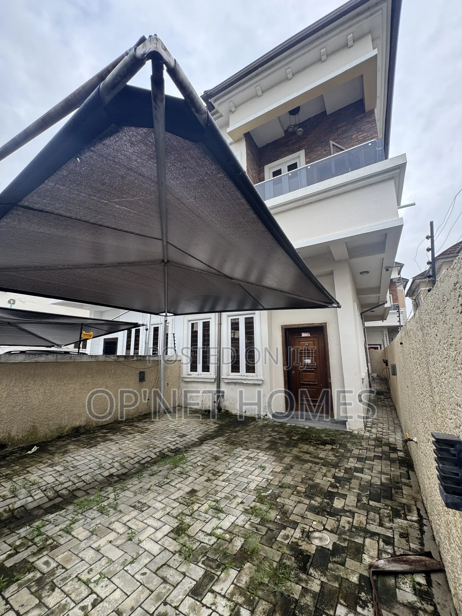 3bdrm Duplex in Lekki for rent
