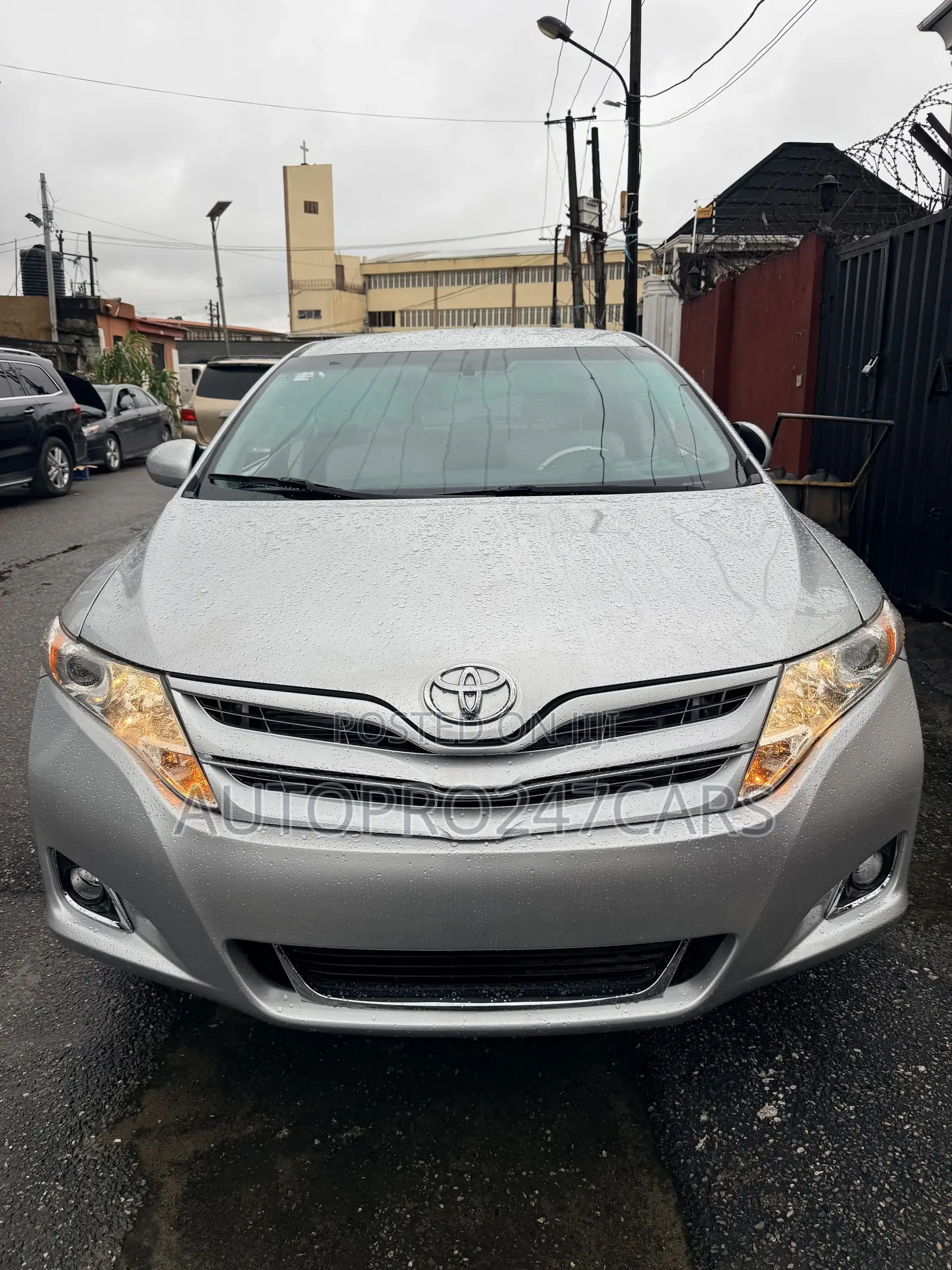 Toyota Venza LE 2009 Silver