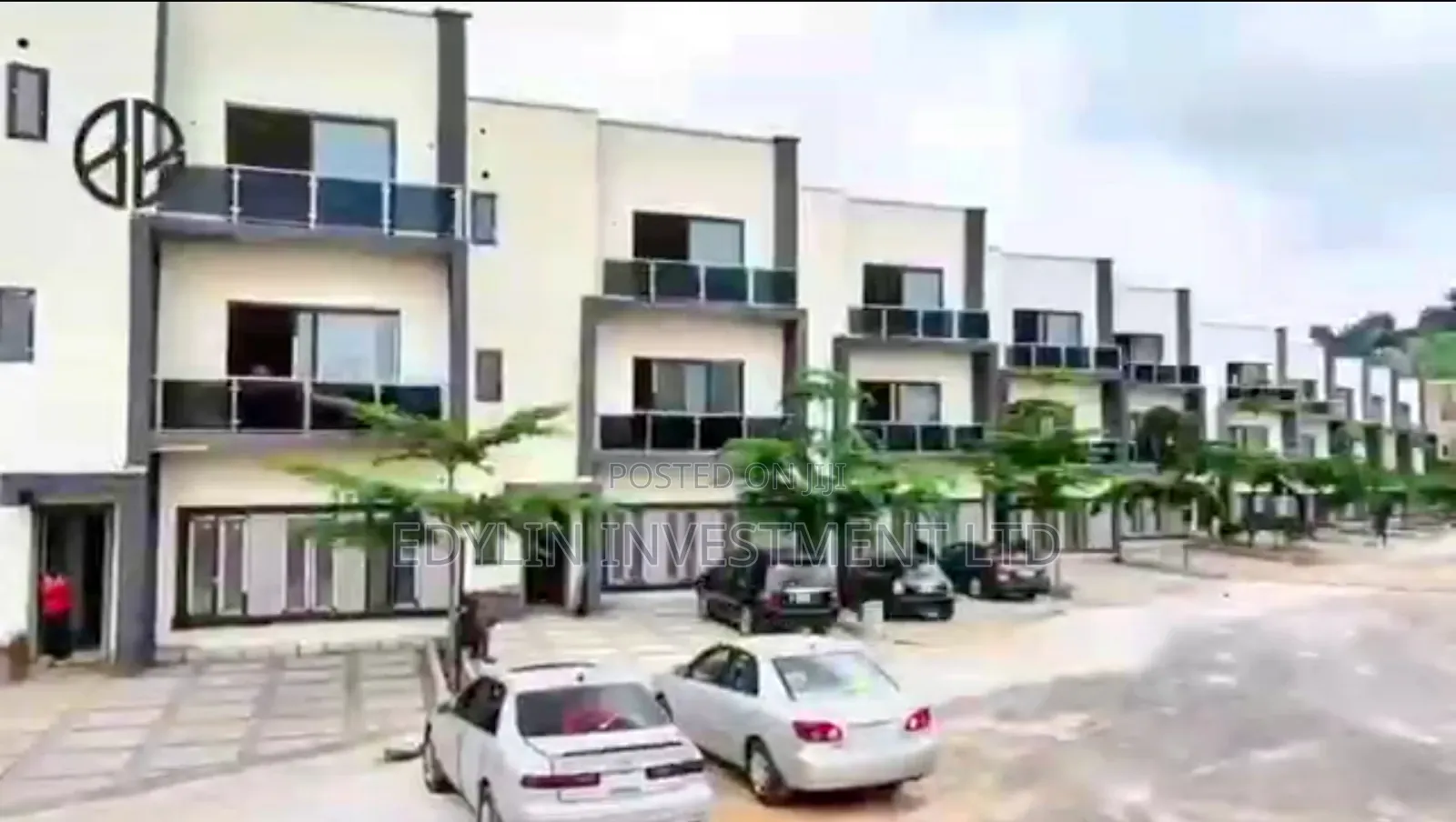Furnished 4bdrm Duplex in Life Camp for sale