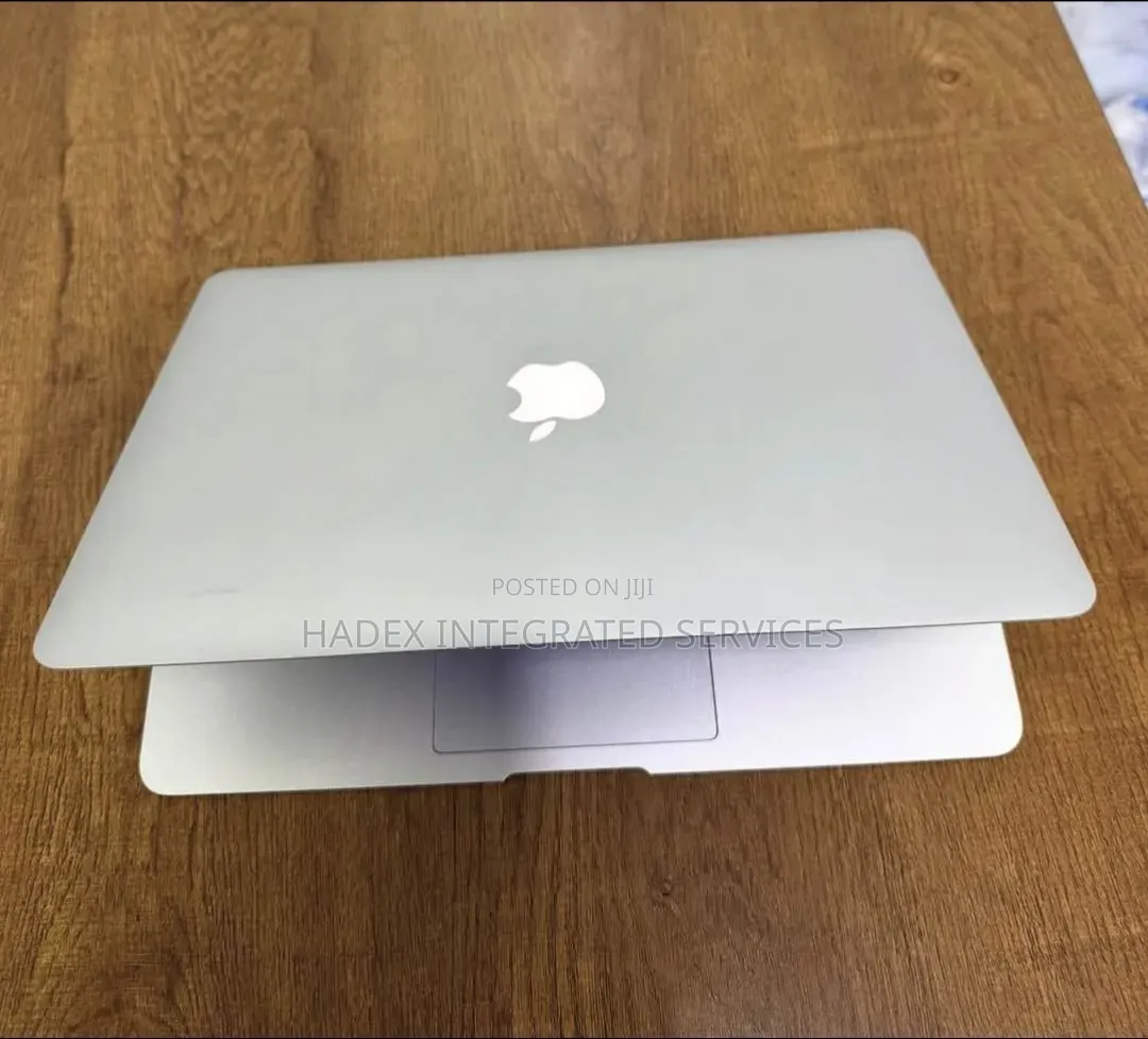 Laptop Apple MacBook Air 2015 8GB Intel Core i5 SSD 128GB
