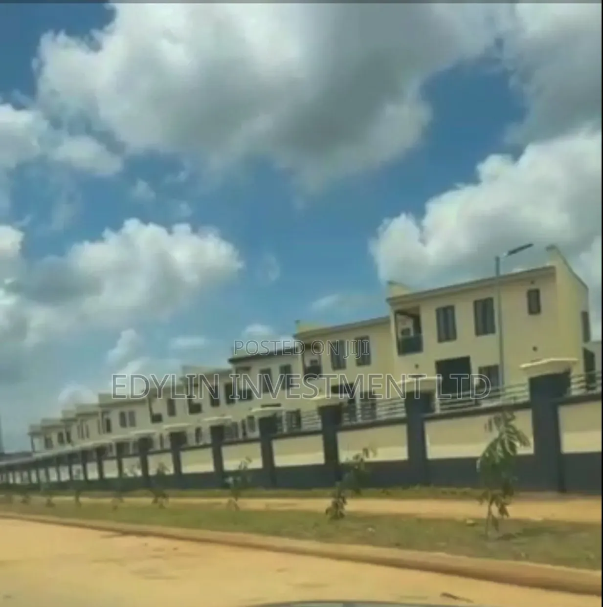 Furnished 4bdrm Duplex in Life Camp for sale
