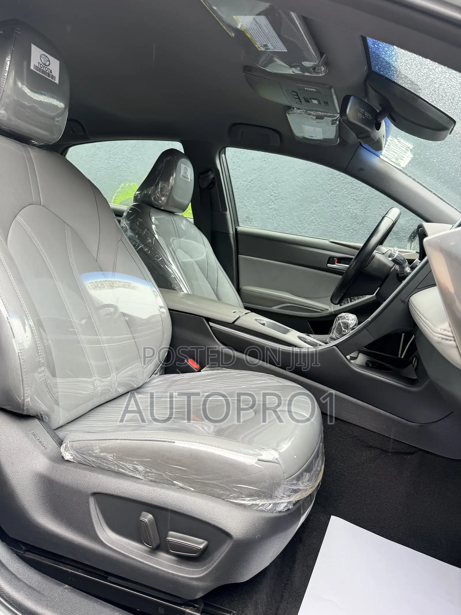 Toyota Avalon XLE FWD Sedan (3.5L V6 8A) 2019 White
