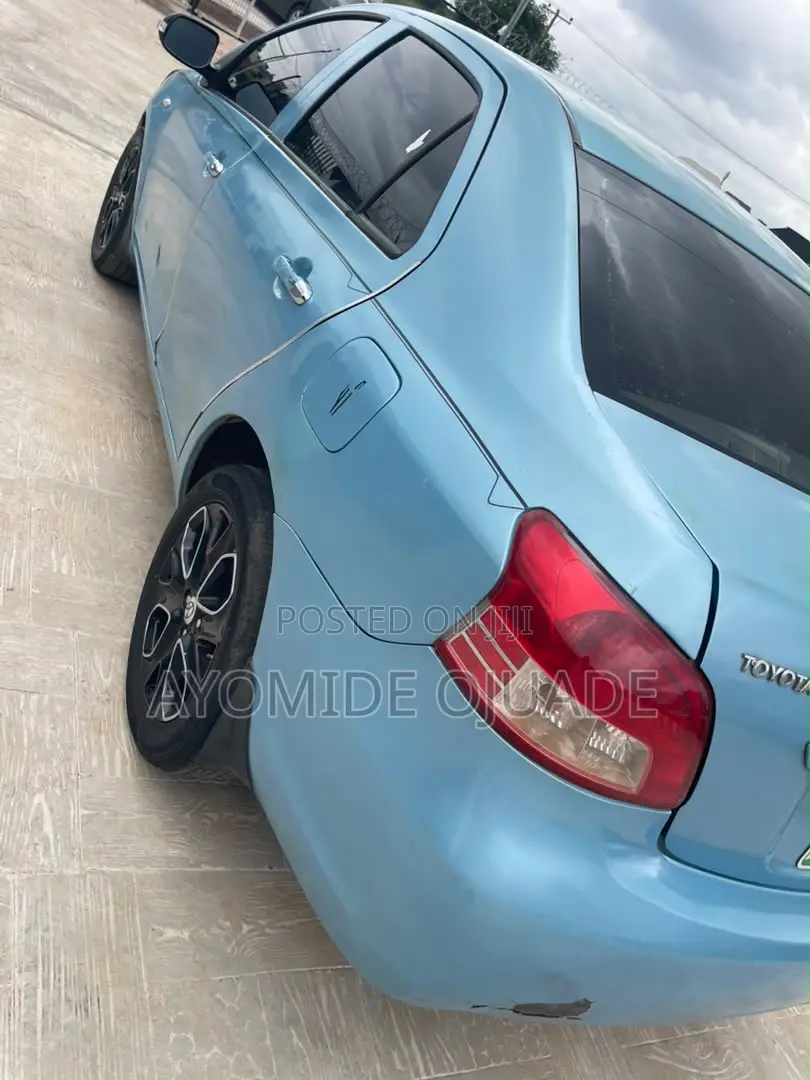 Toyota Yaris 2009 Blue