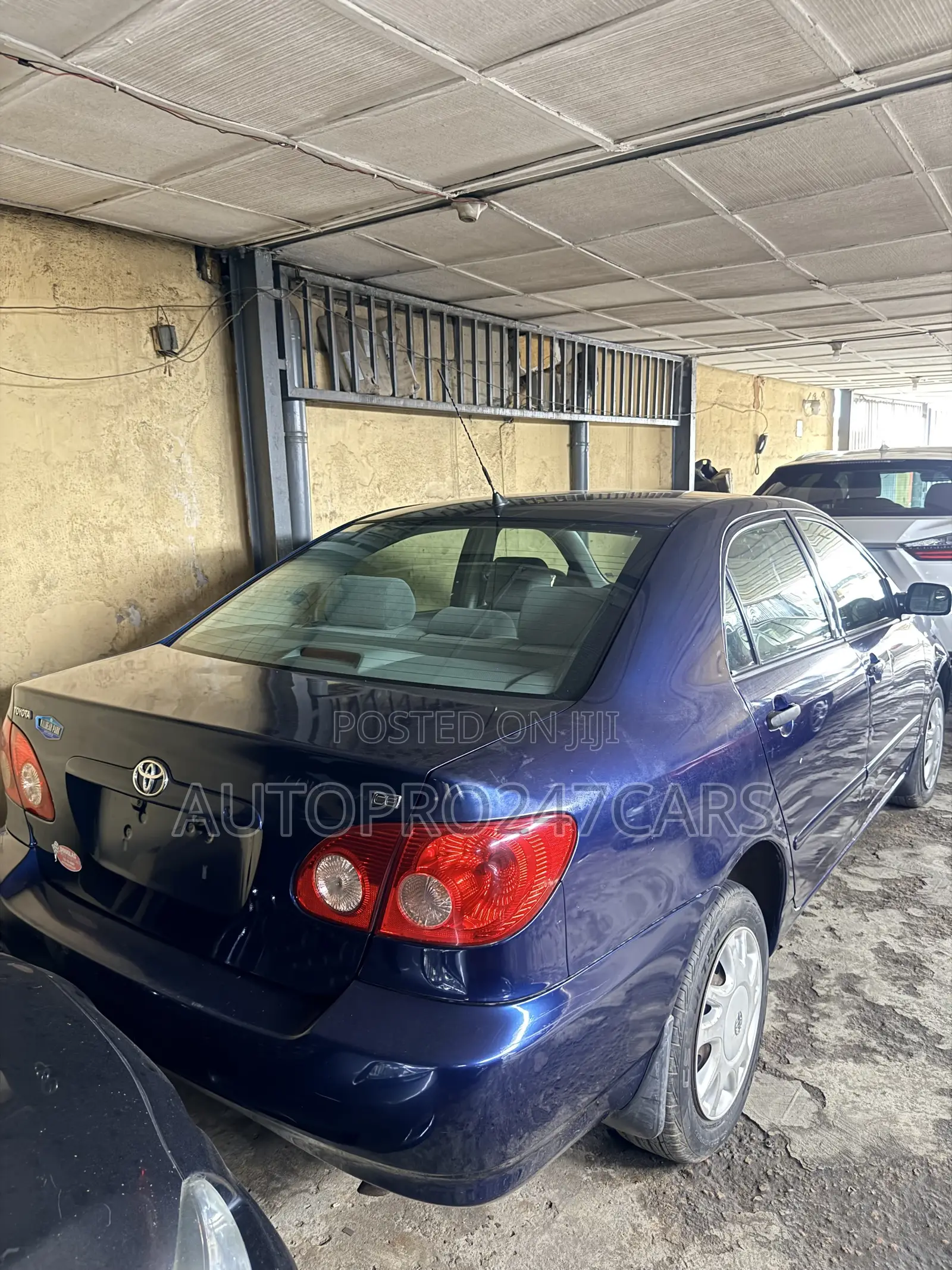 Toyota Corolla LE 2004 Blue