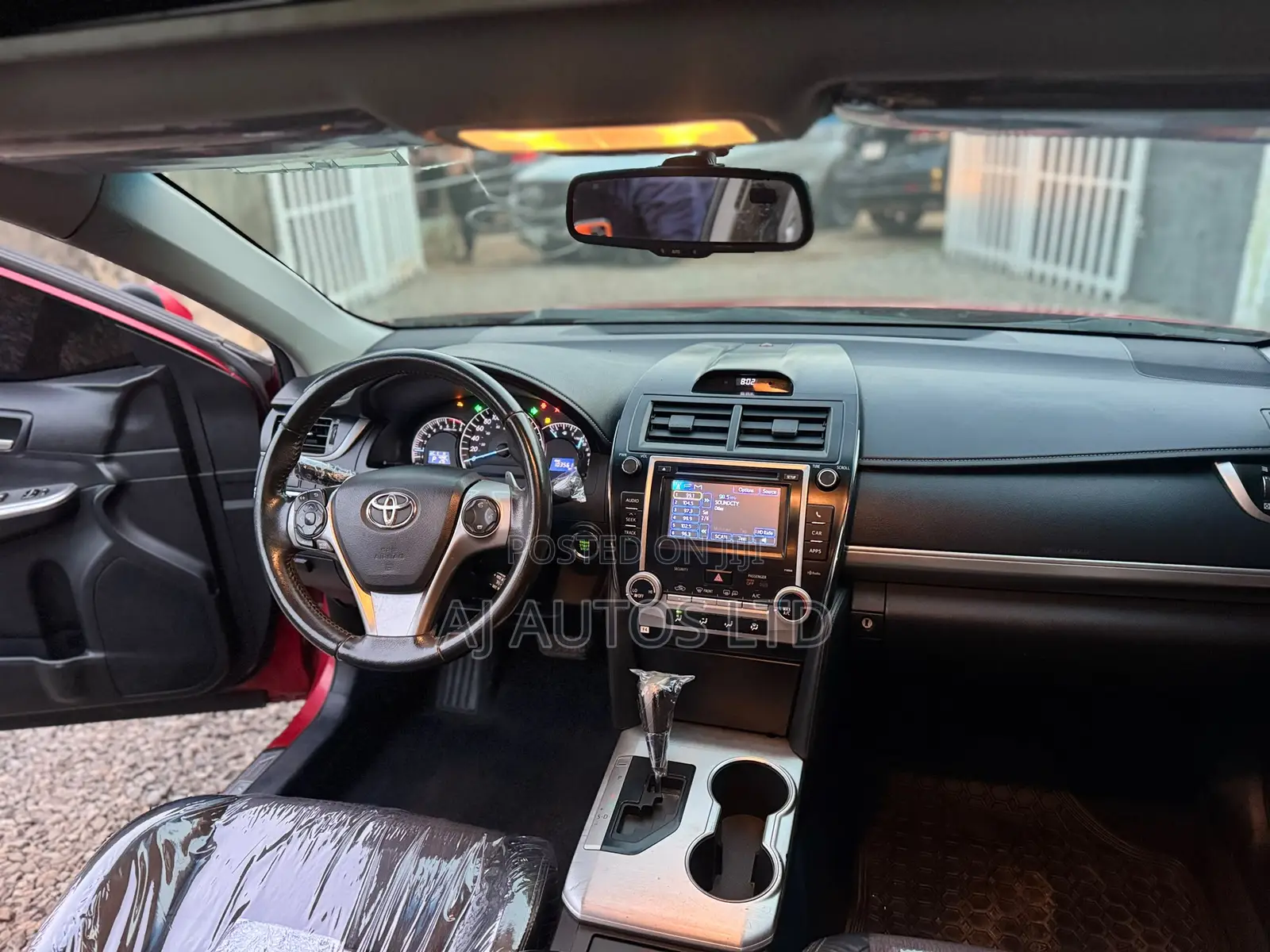 Toyota Camry SE V6 4dr Sedan (3.5L 6cyl 6A) 2012 Red