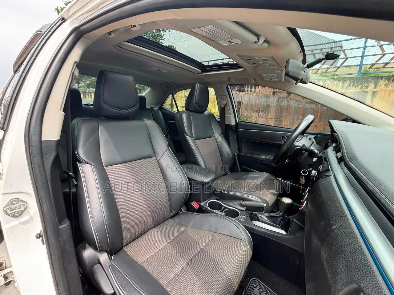 Toyota Corolla S 4dr Sedan (1.8L 4cyl CVT) 2015 White