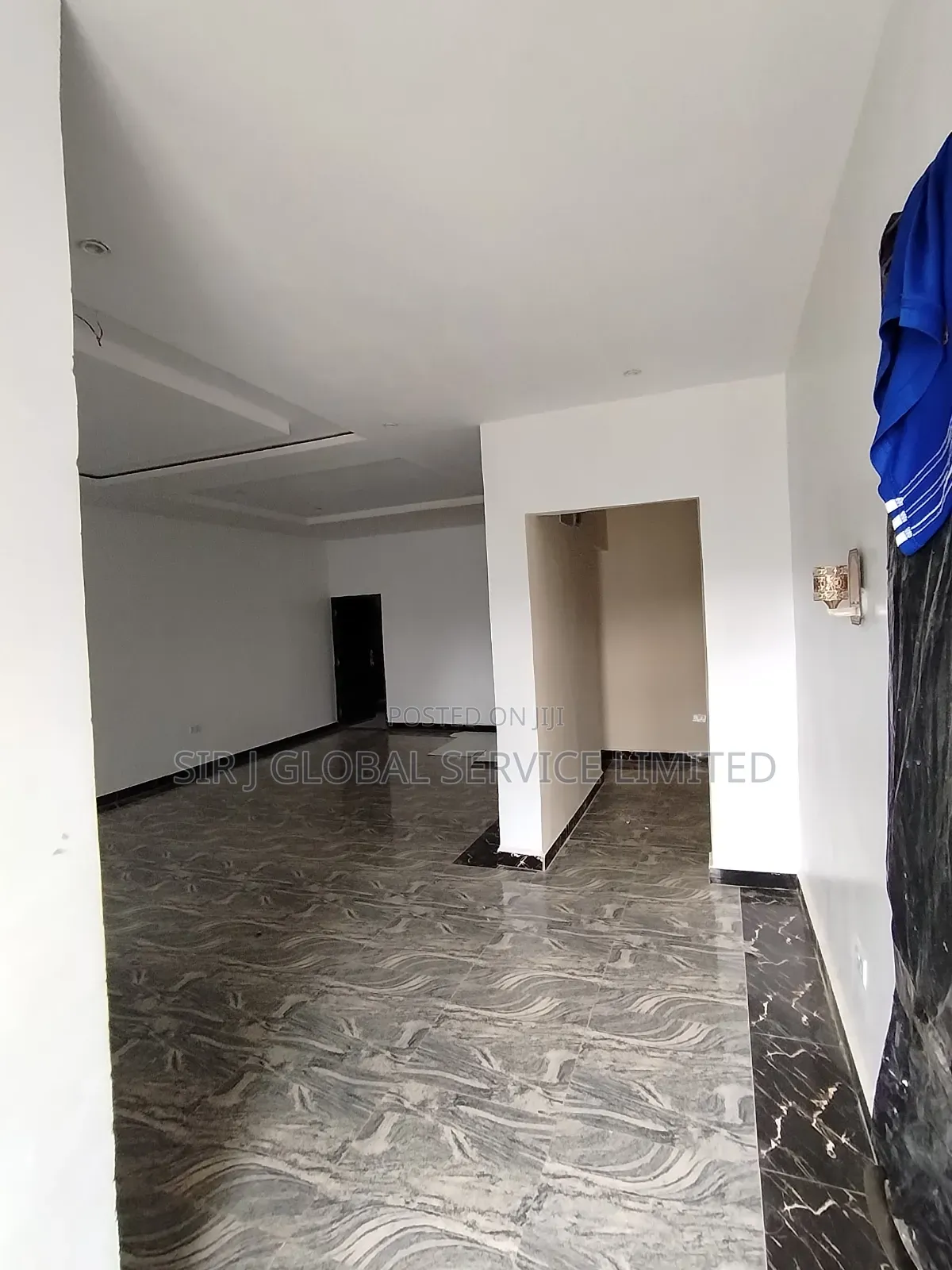 3bdrm Block of Flats in Close To Fati Dogo, Maitama for rent