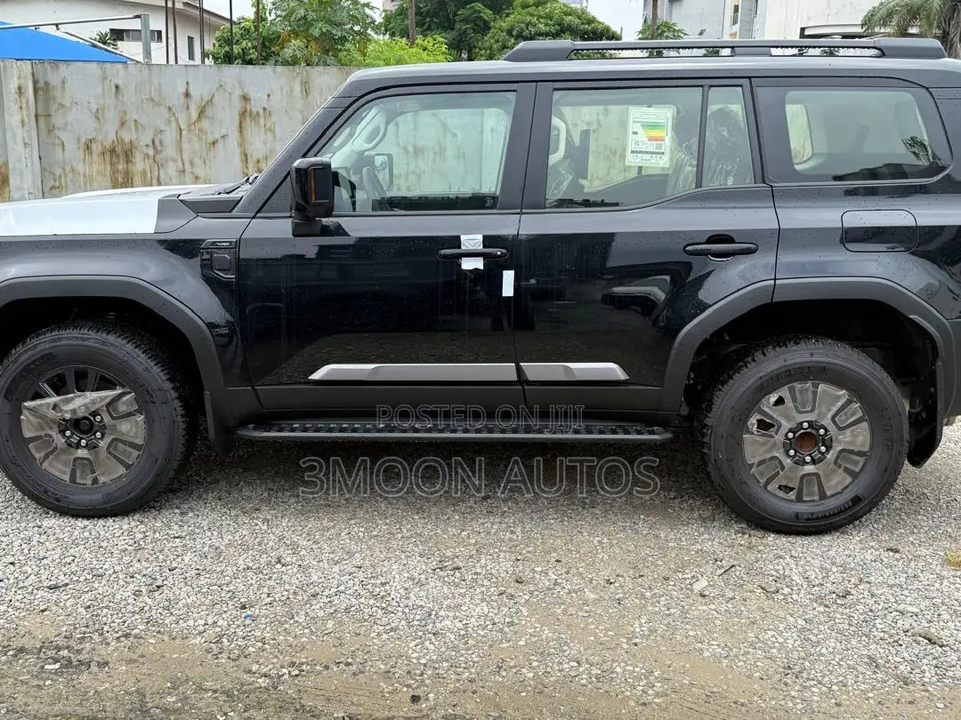 New Toyota Land Cruiser Prado 2.4 Petrol 2025 Black